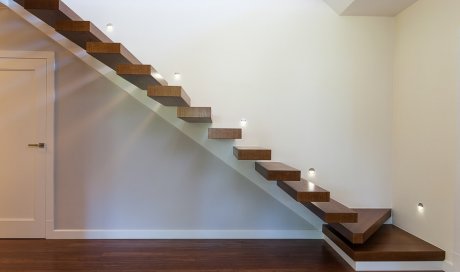 Conception et installation d’escalier en bois sur mesure 